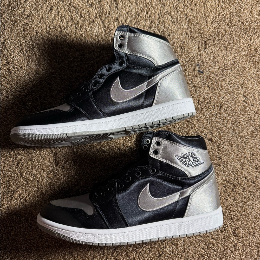 Nike Air Jordan 1 Retro High OG Black Satin Shadow 11.5 Women